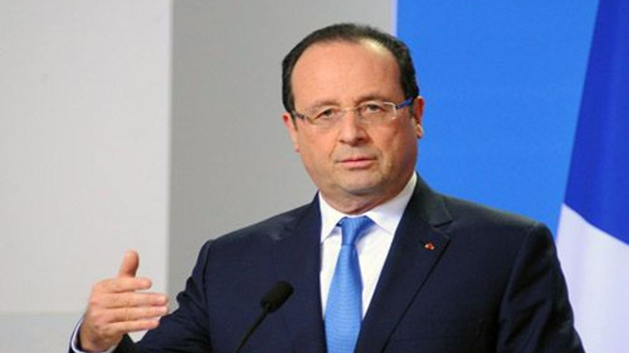 Hollande calls for stronger EU support in the CAR