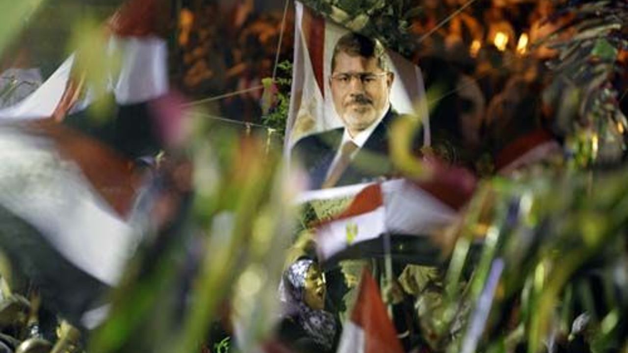Morsi supporters to march on US embassy