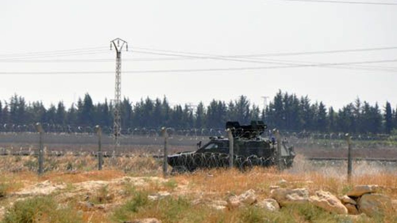 Clashes continue decreasingly on Turkey-Syria border