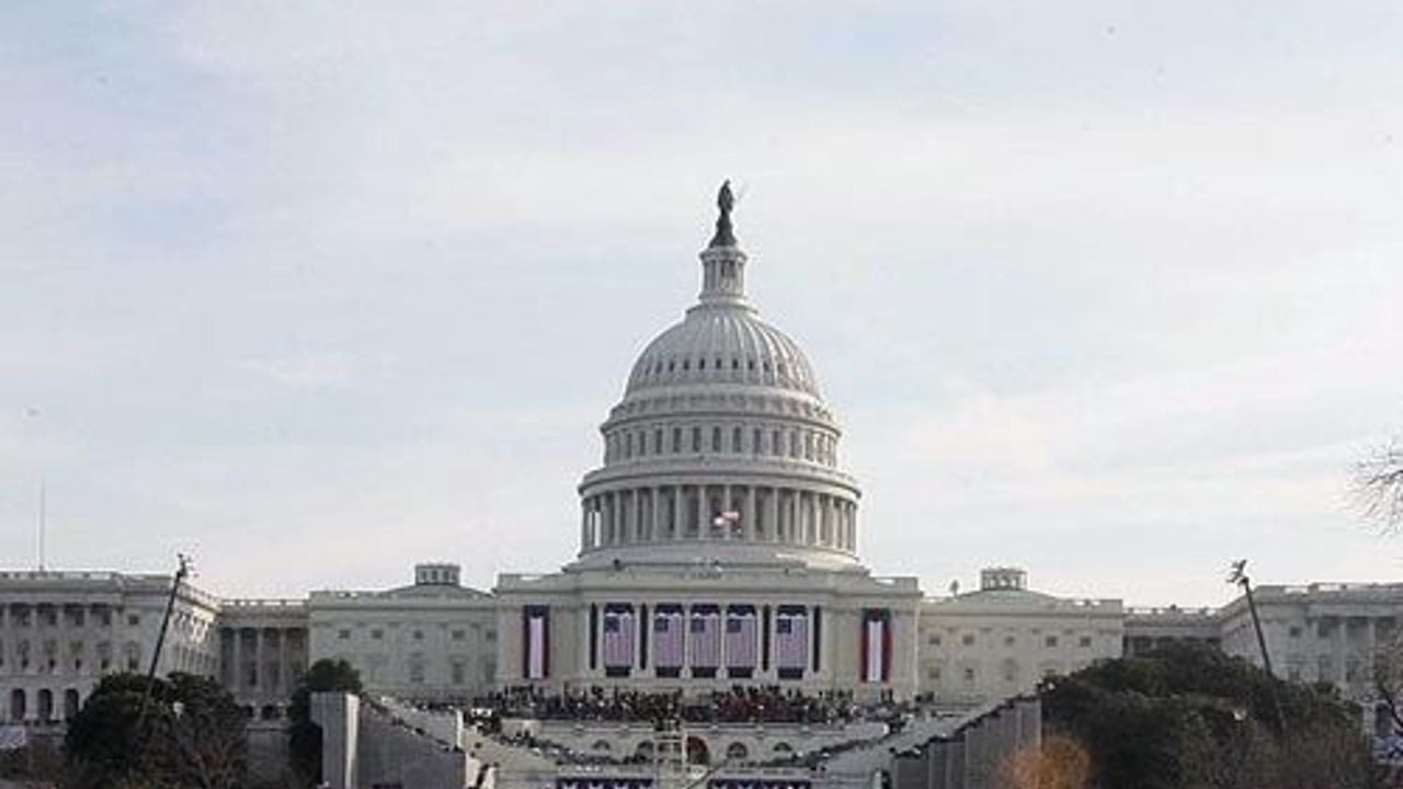 US senate panel passes authorization for military response in Syria