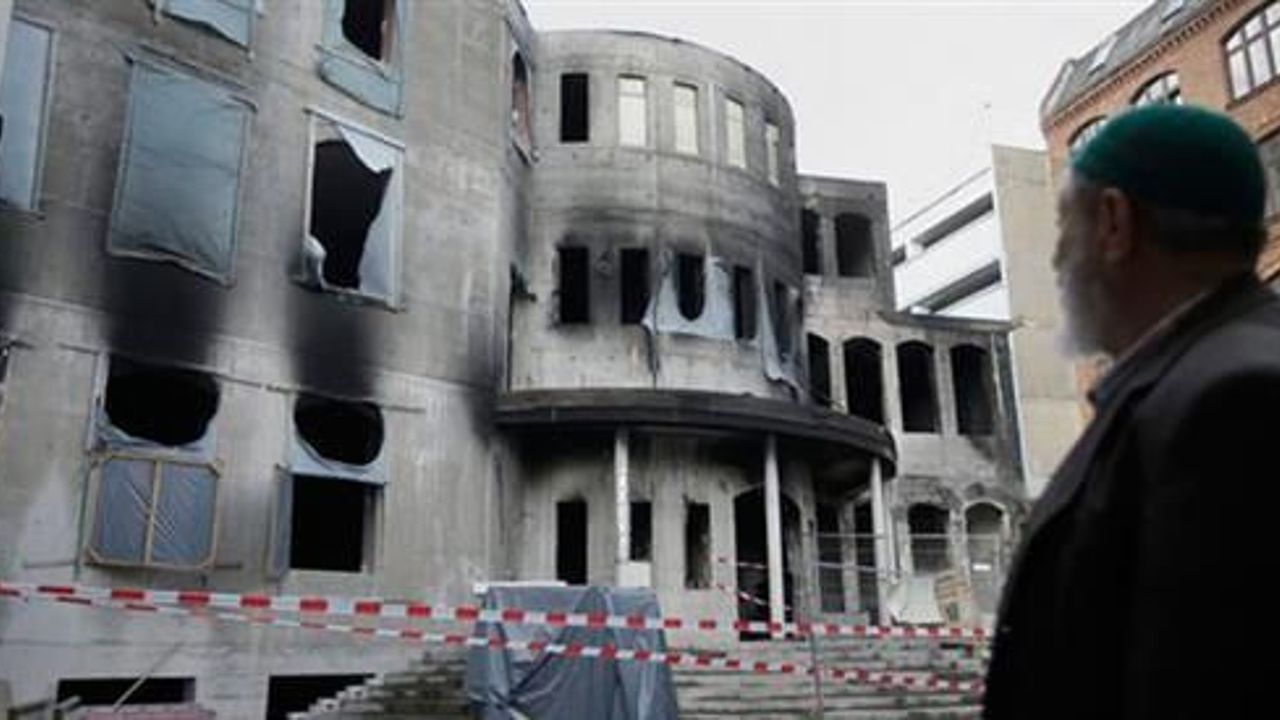 Islamophobia in Europe, mosque set on fire in Germany