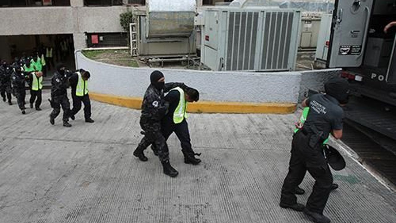 Mexico takes over more cities in missing students case