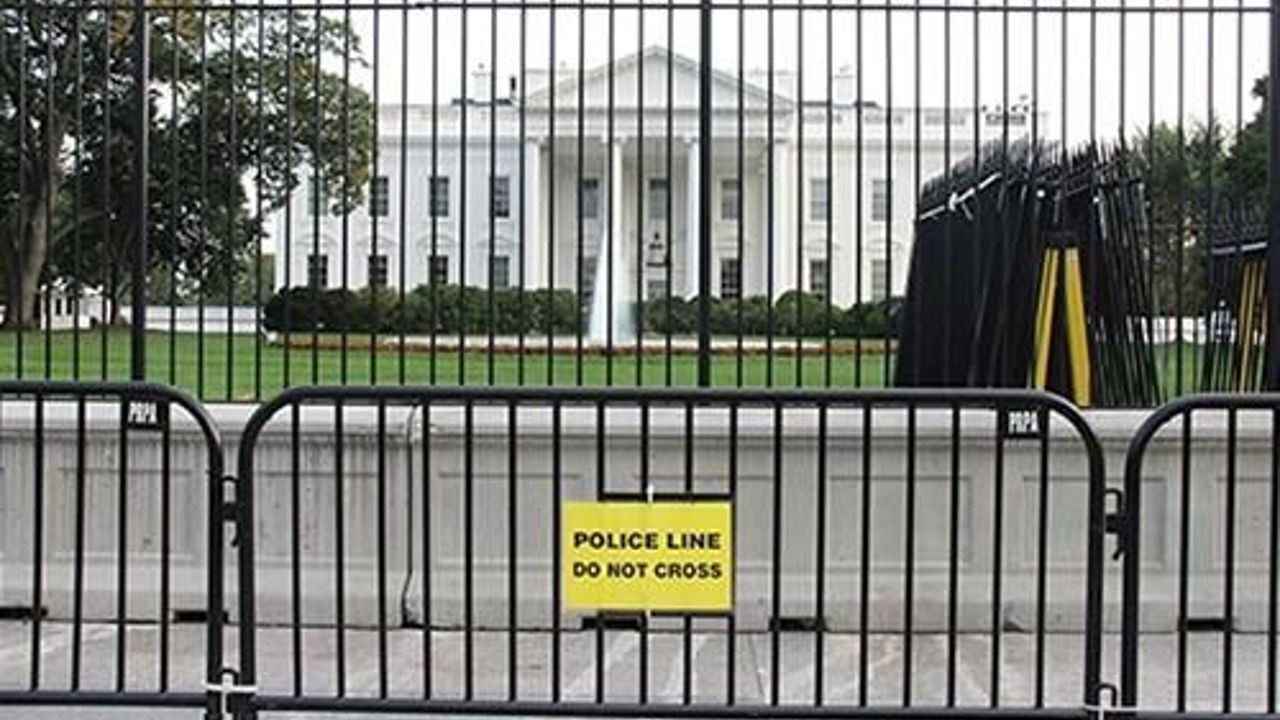 White House fences breached again