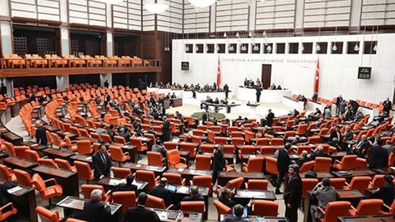 Turkish Parliament ratifies motion on Syria and Iraq against ISIL