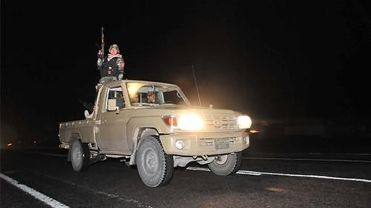 Peshmerga convoy crosses Turkish border to enter Ayn al-Arab