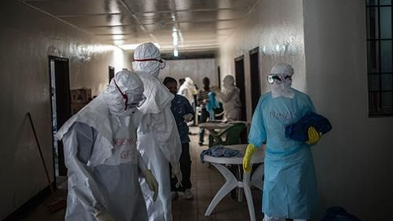 WHO updates personal protective against Ebola threat