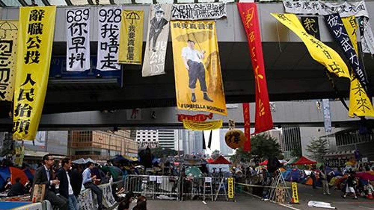 Hong Kong protesters &#039;should go home or face arrest&#039;