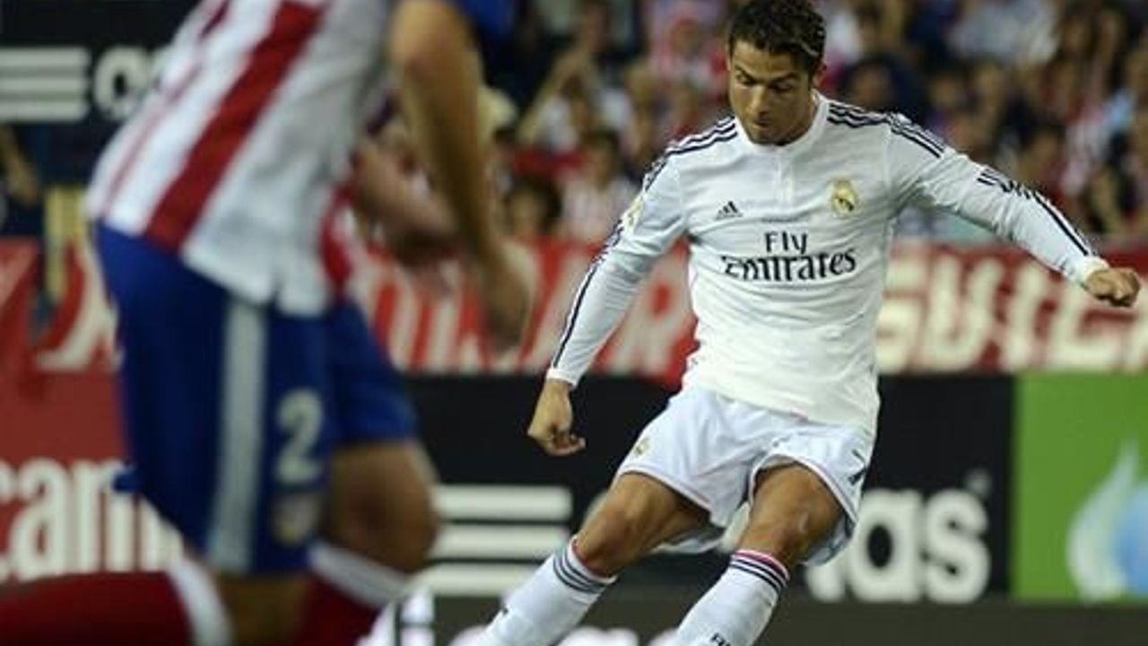 Real Madrid star Christiano Ronaldo wins Top Goalscorer award