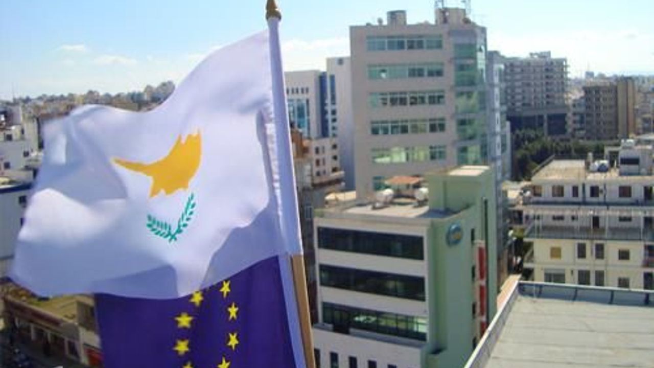 Turkey&#039;s FM discusses Cyprus with Ban-Ki Moon