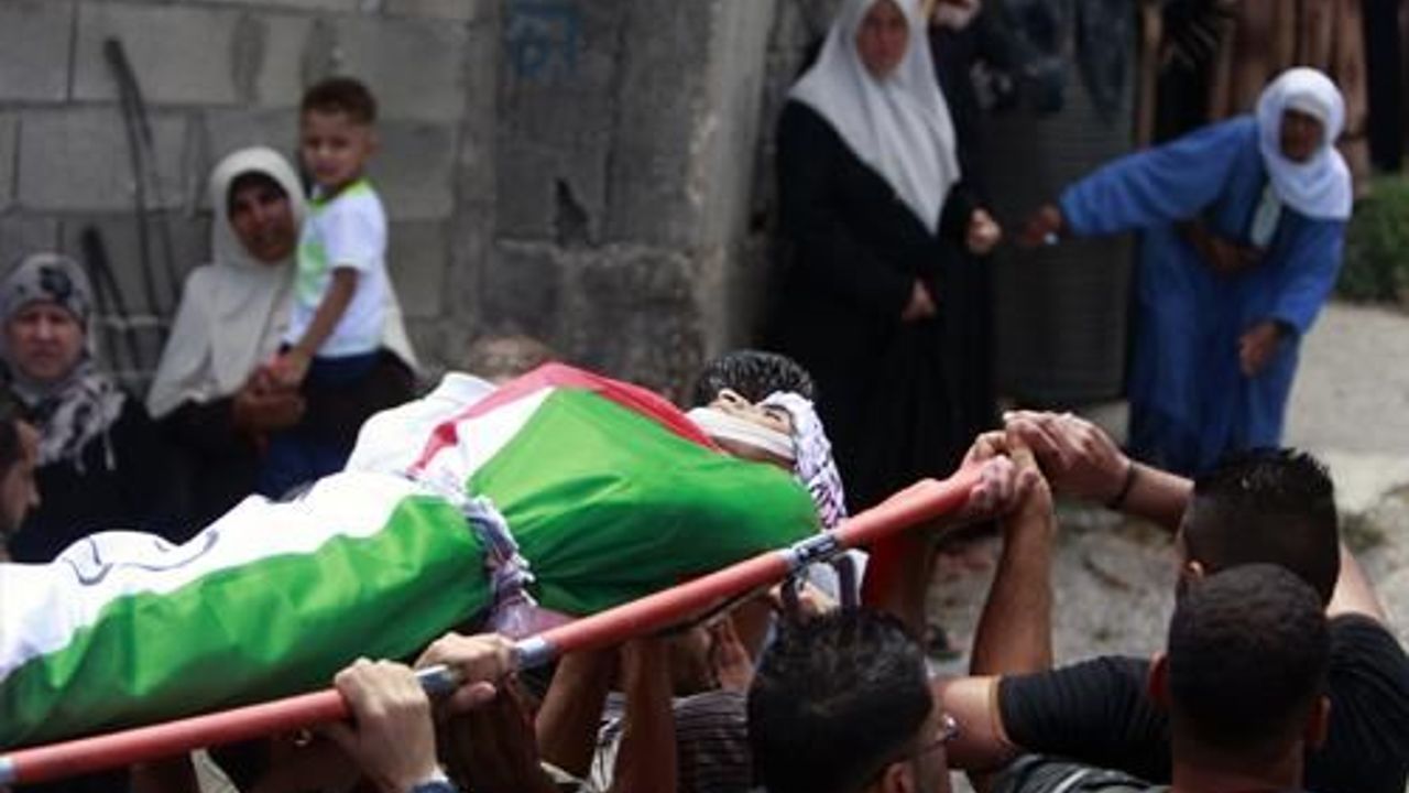 Gaza&#039;s death toll hits 889