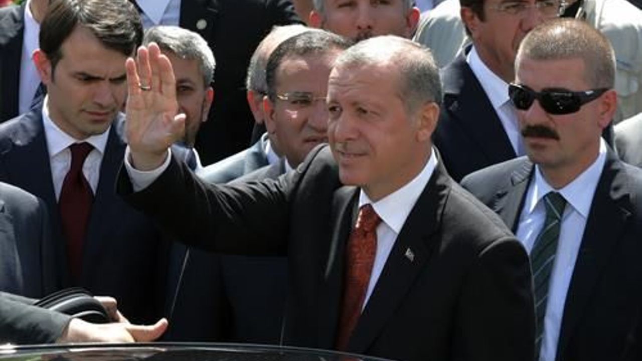 Greek Defence Minister hails Erdogan&#039;s presidency and leadership