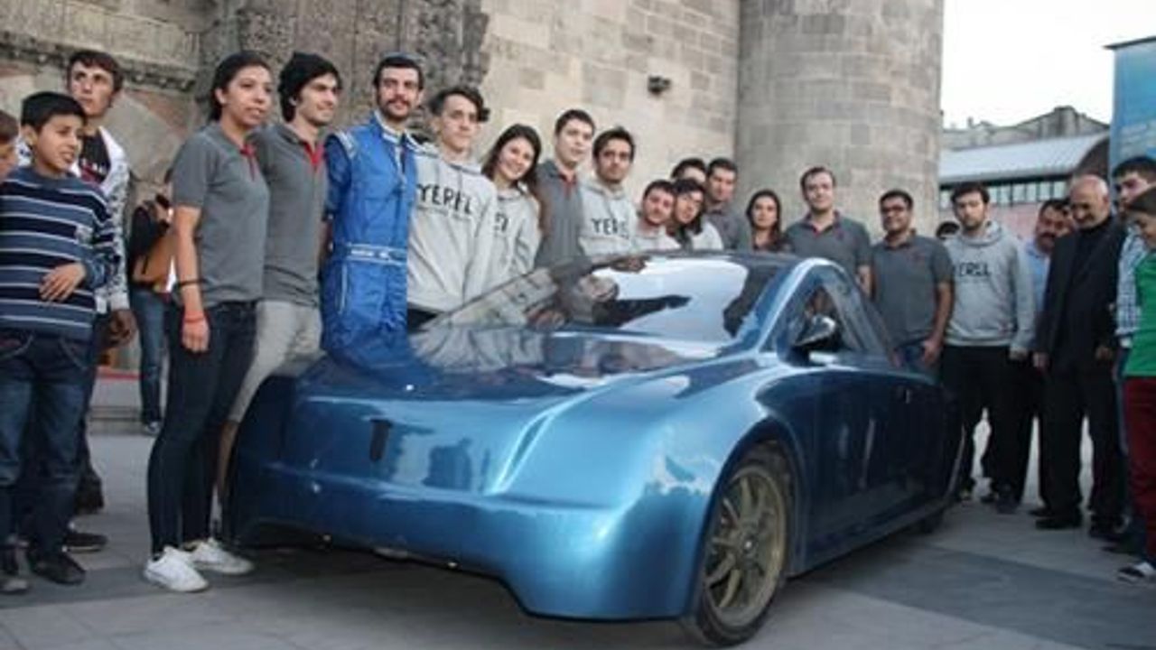 Turkish-made electric car hits roads