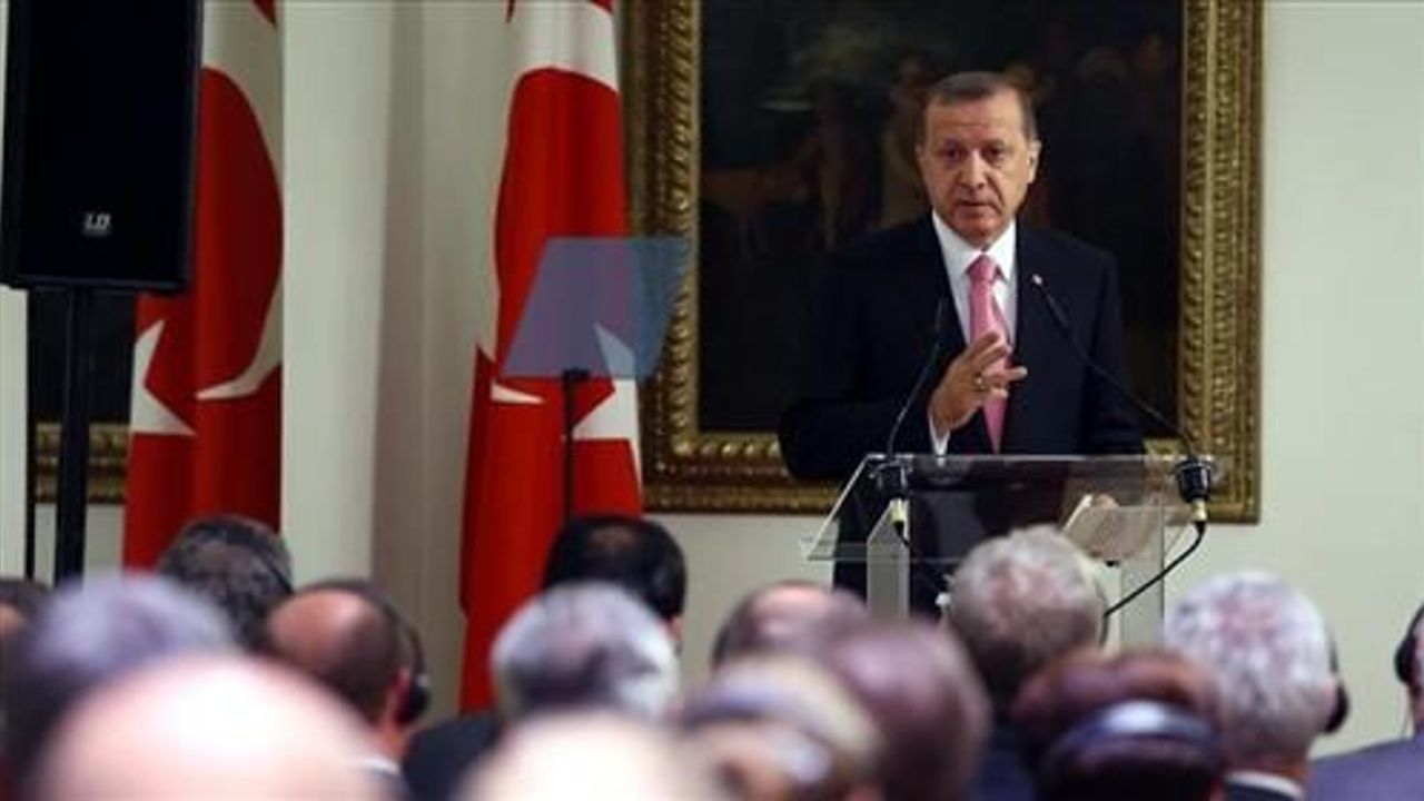 Turkish president calls for regime change in Syria