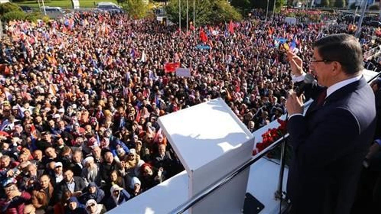 Turkish PM celebrates election victory in Istanbul