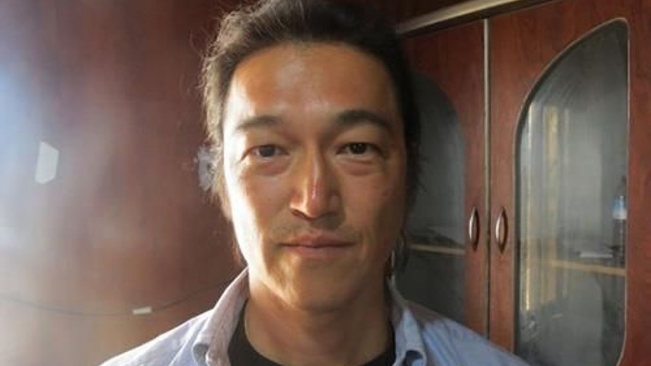 Video shows apparent death of Japan journalist