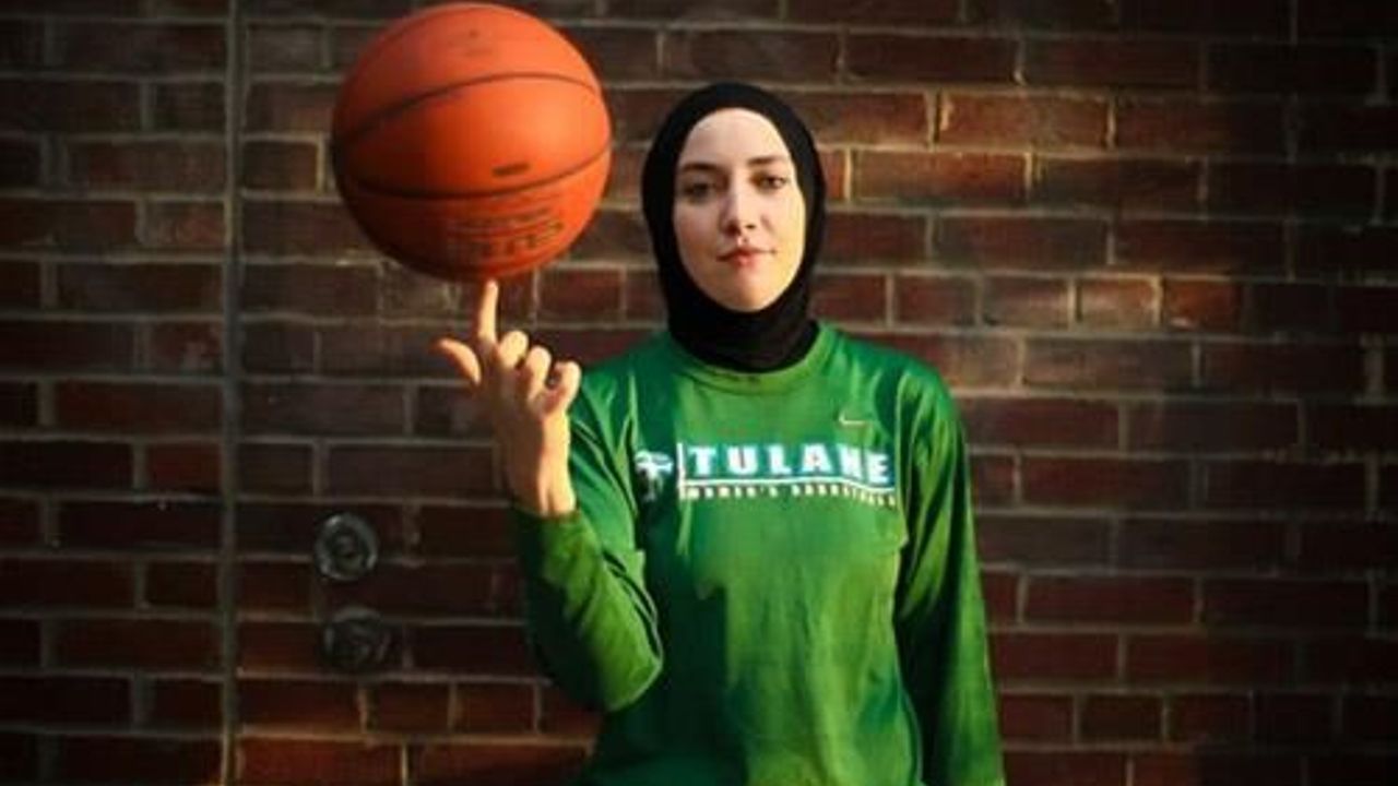 Female Muslim basketball player wants to play with hijab