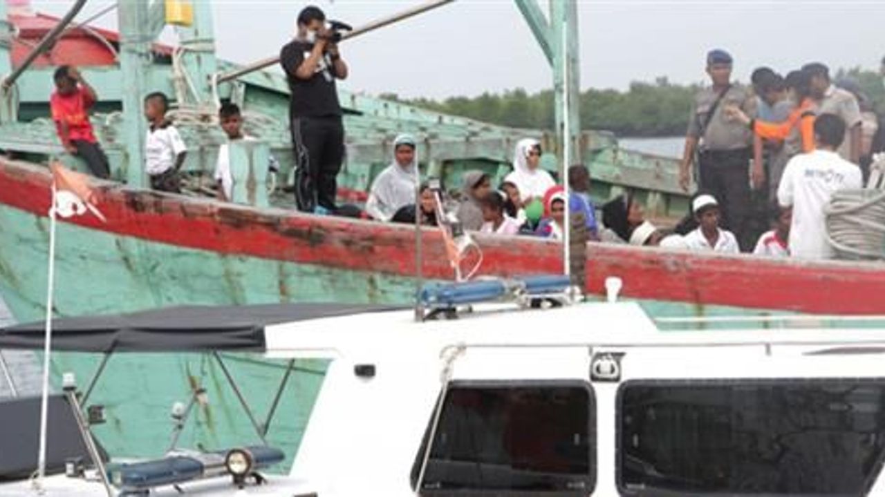 Discord grows in Southeast Asia over boat people crisis