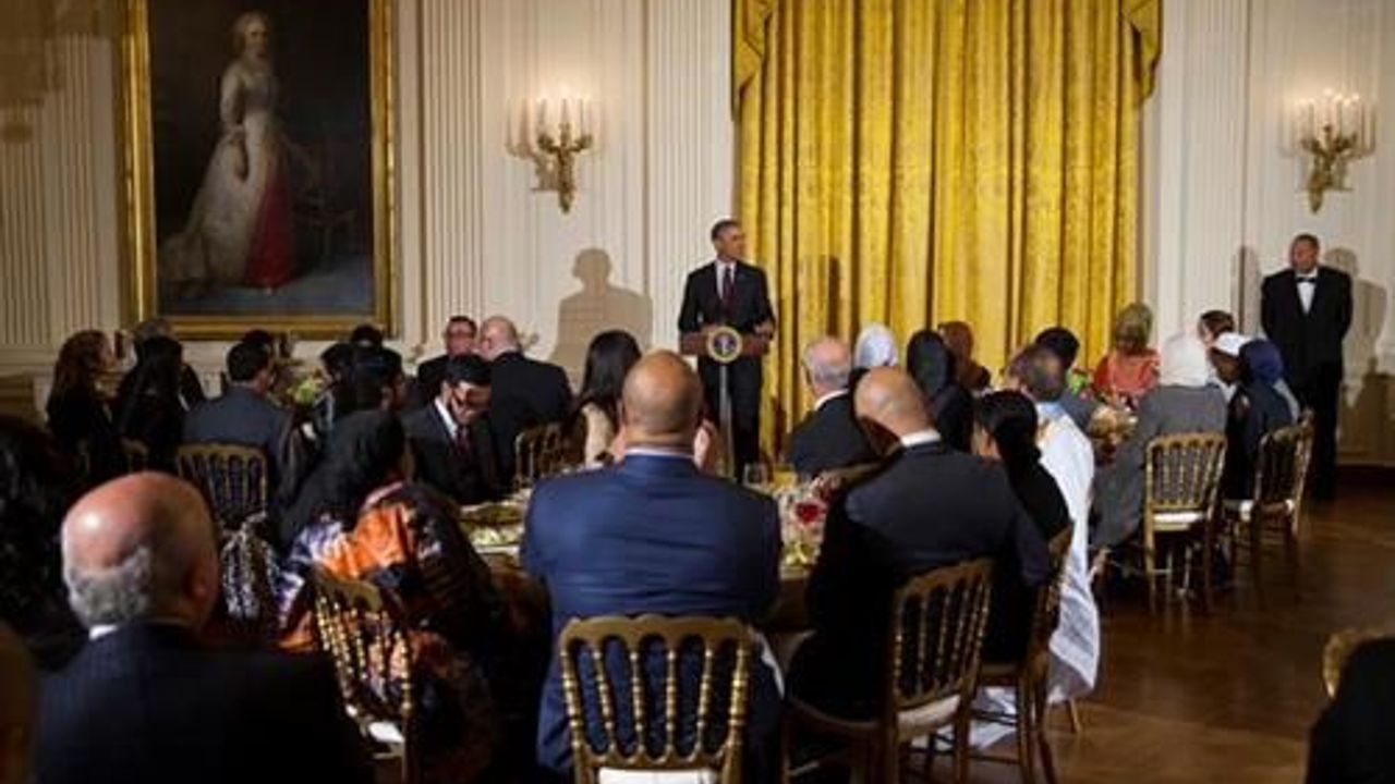 Obama hosts iftar dinner at White House