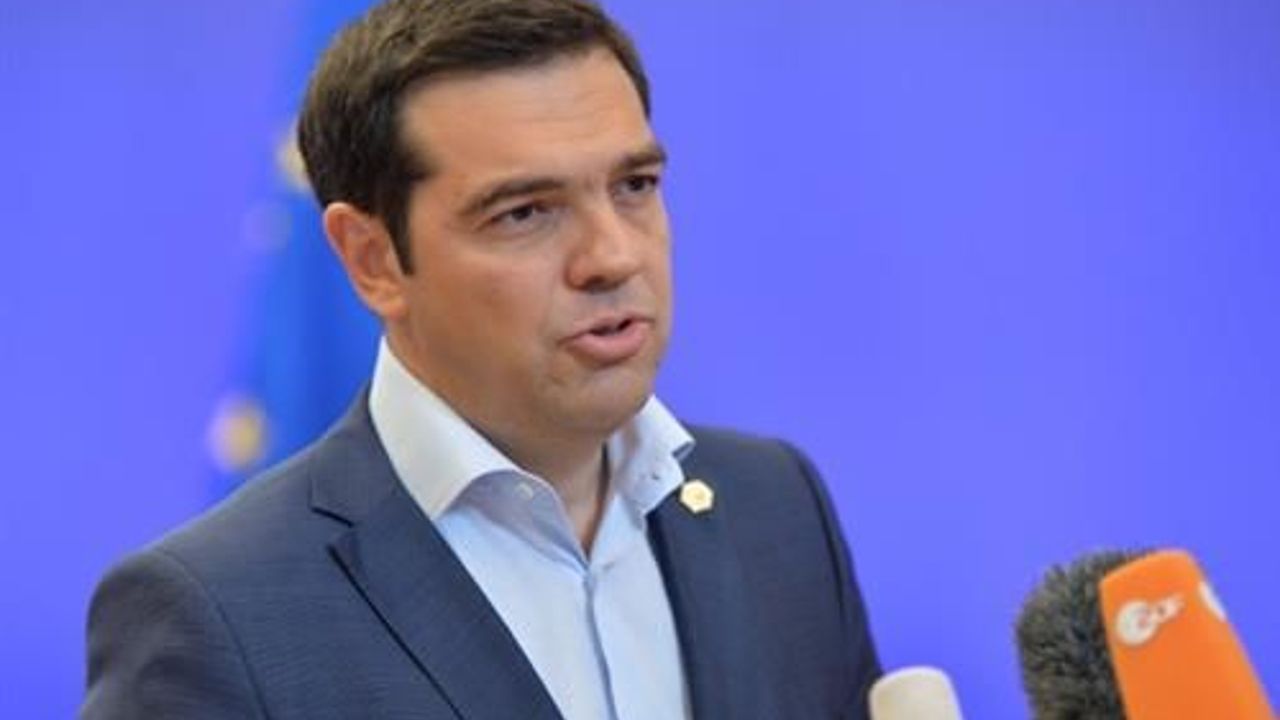 Greek PM Tsipras rejects bailout deal, calls for referendum