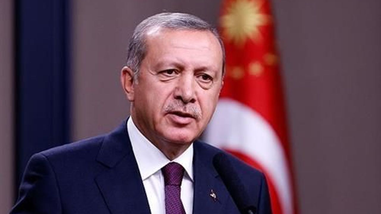 Turkish President Erdogan pays tribute to Srebrenica dead
