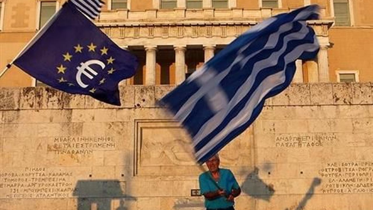 EU approves 7.2 billion bridging loan for Greece