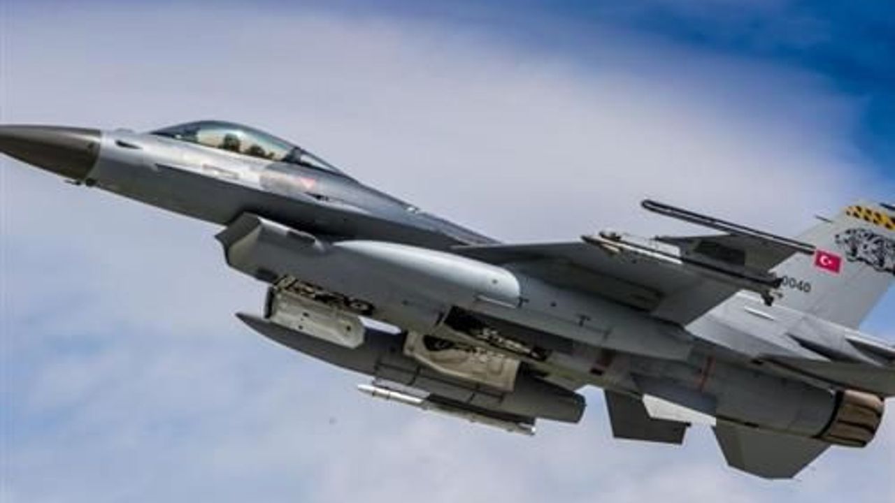 Turkish Jets target &#039;separatist terrorists&#039; in Sirnak
