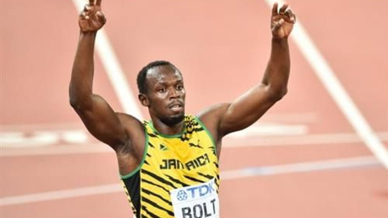 World Athletics 2015: Bolt wins 100-meter title