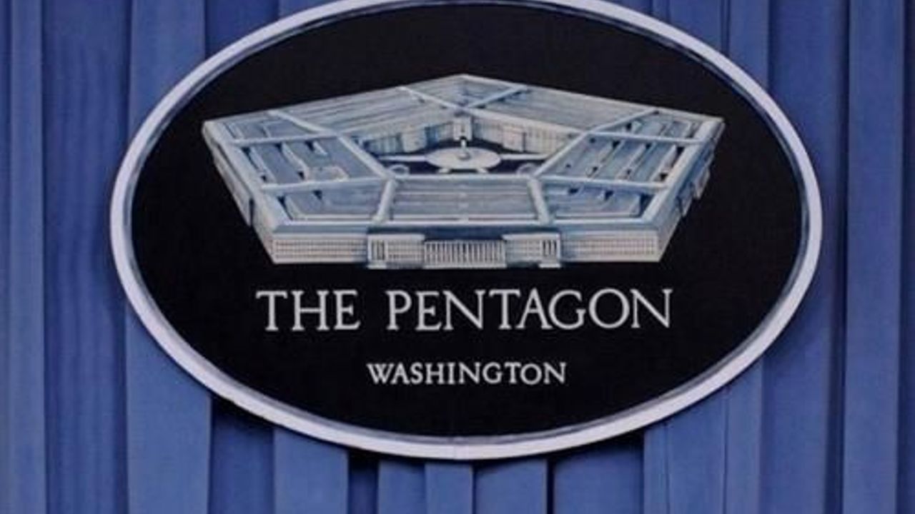 Pentagon warns Iran about Russian missile defense deal