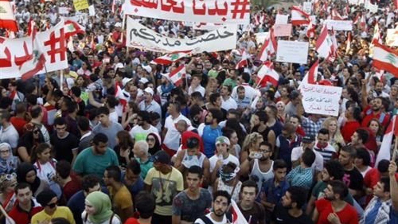 Beirut protests end with 3-day deadline for government