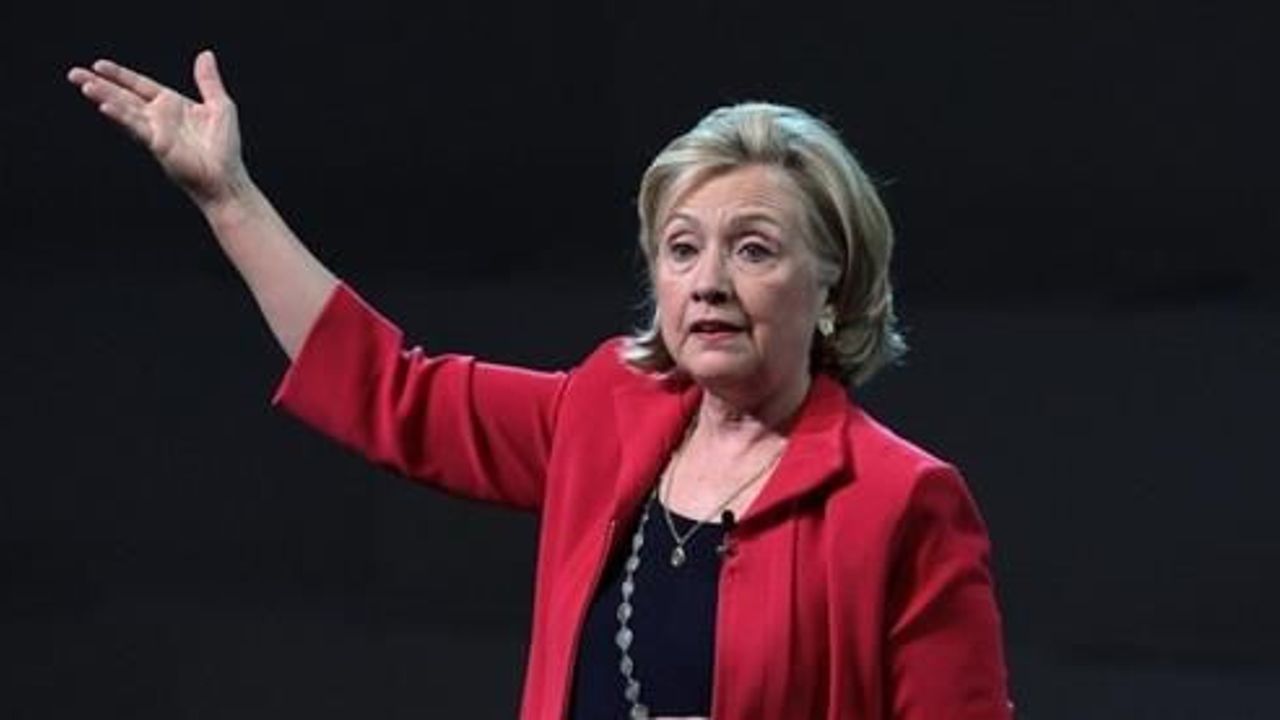 Concessions needed to lift oil export ban: H. Clinton 