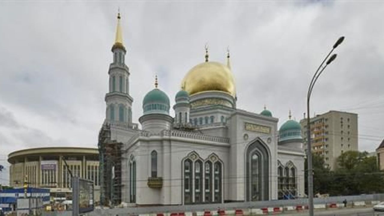 Moscow Mosque opens next week