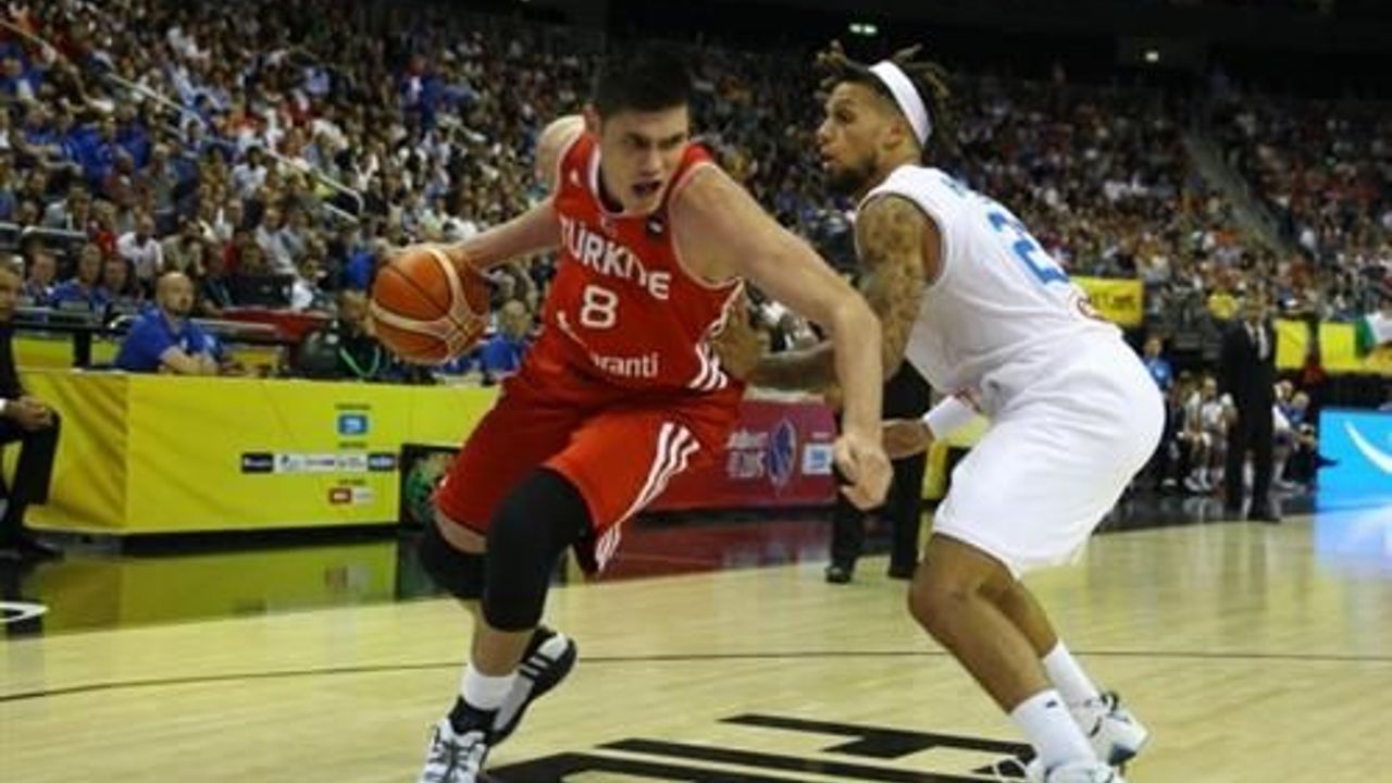 Turkey defeats Italy in Euro Basketball 2015 group match
