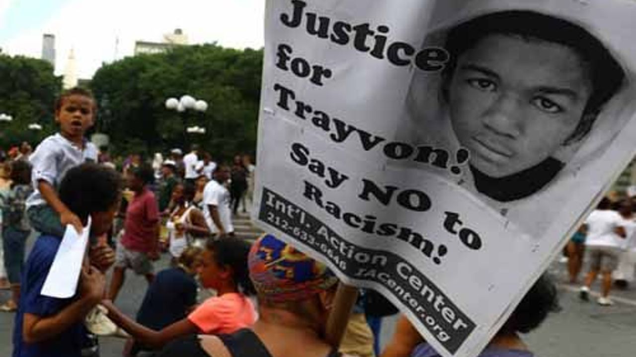 US attorney general repeats his vow on investigation of Trayvon Martin&amp;#039;s death