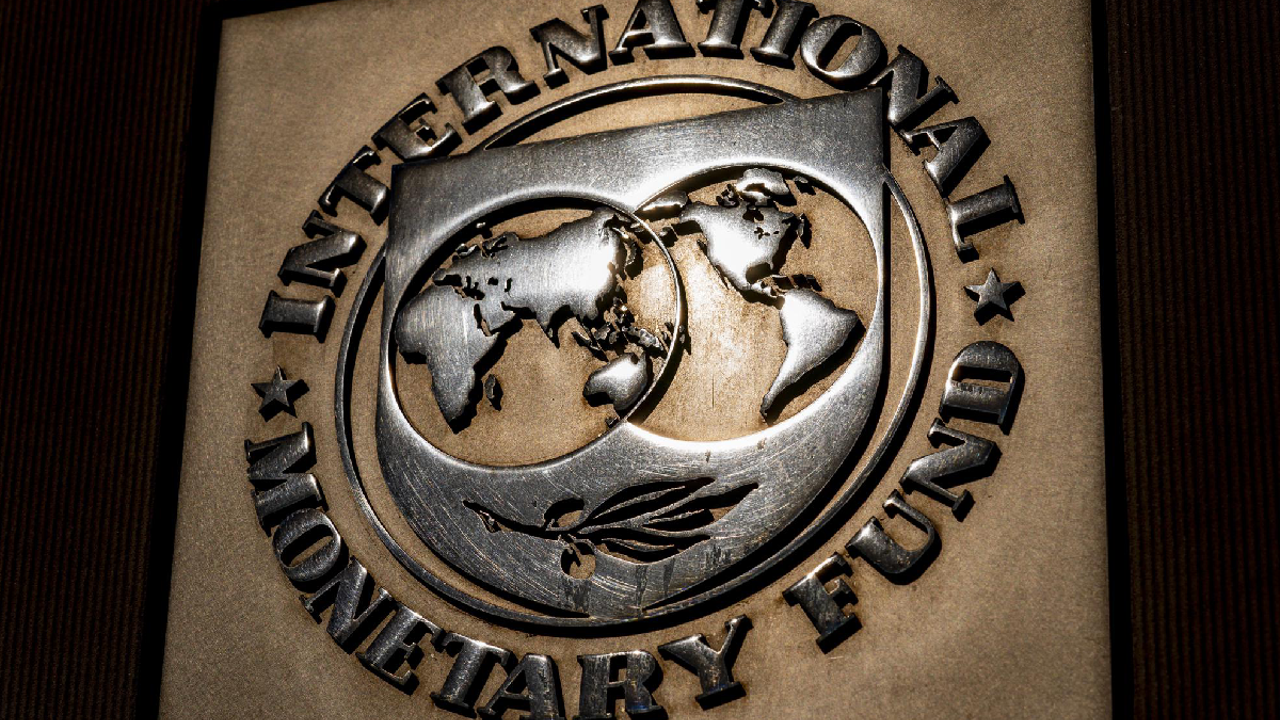 IMF says Pakistan has made &#039;considerable progress&#039;