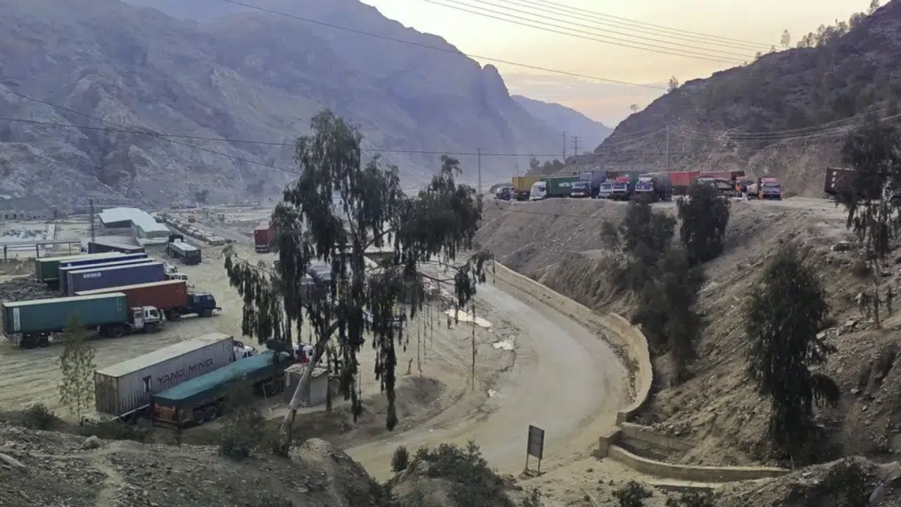 The important border crossing between Pakistan and Afghanistan will be opened to all kinds of traffic