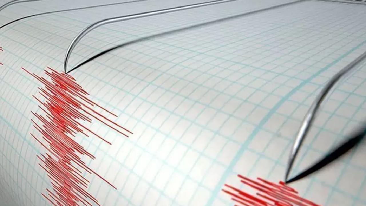 6.7 magnitude earthquake hits Ecuador
