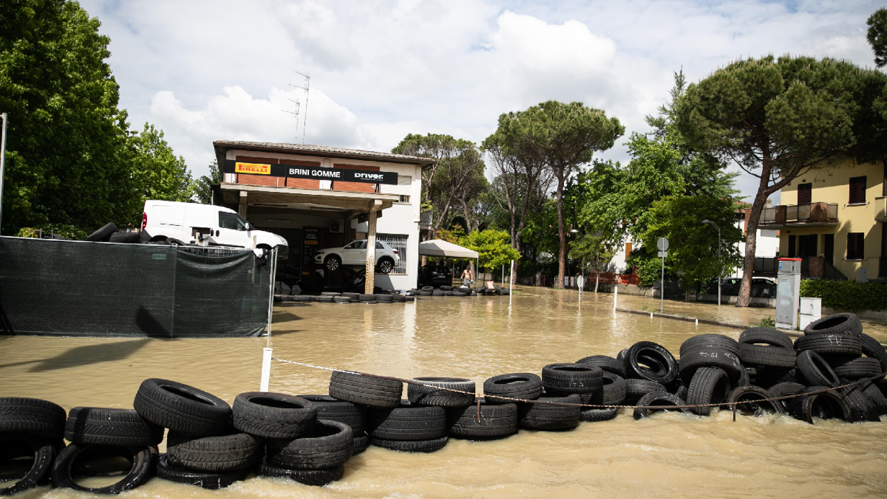 Death toll rises to 13 in Italy floods