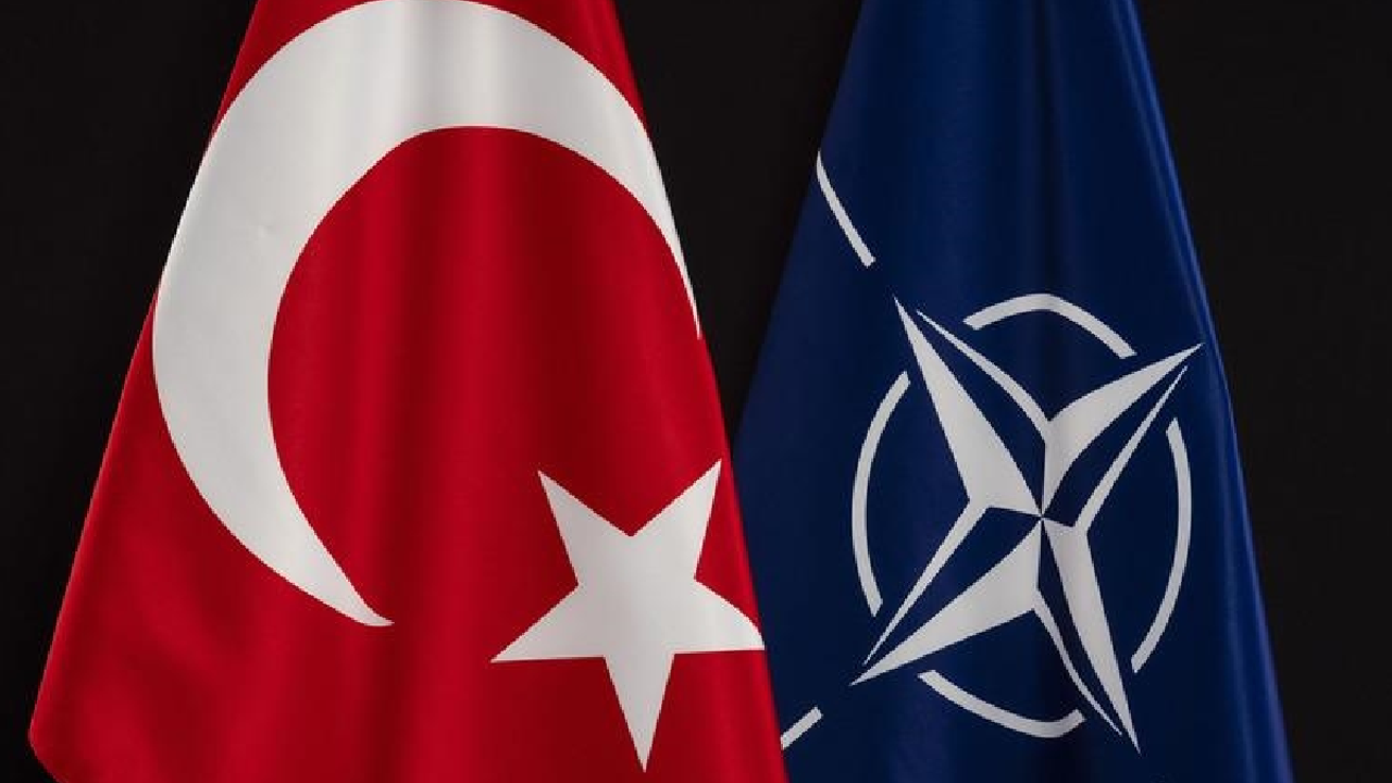 Greece disturbed by NATO&#039;s Turkish Victory Day celebration