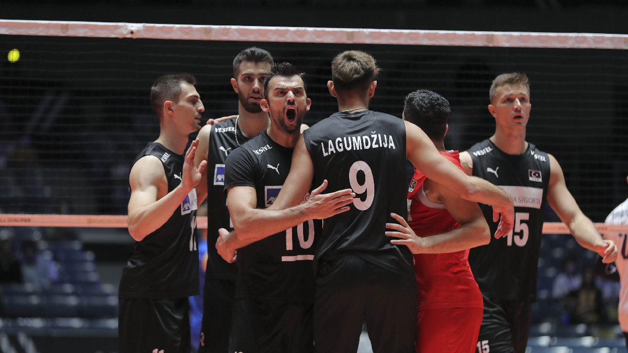 Turkish Men&#039;s National Volleyball Team defeats Finland 3-2