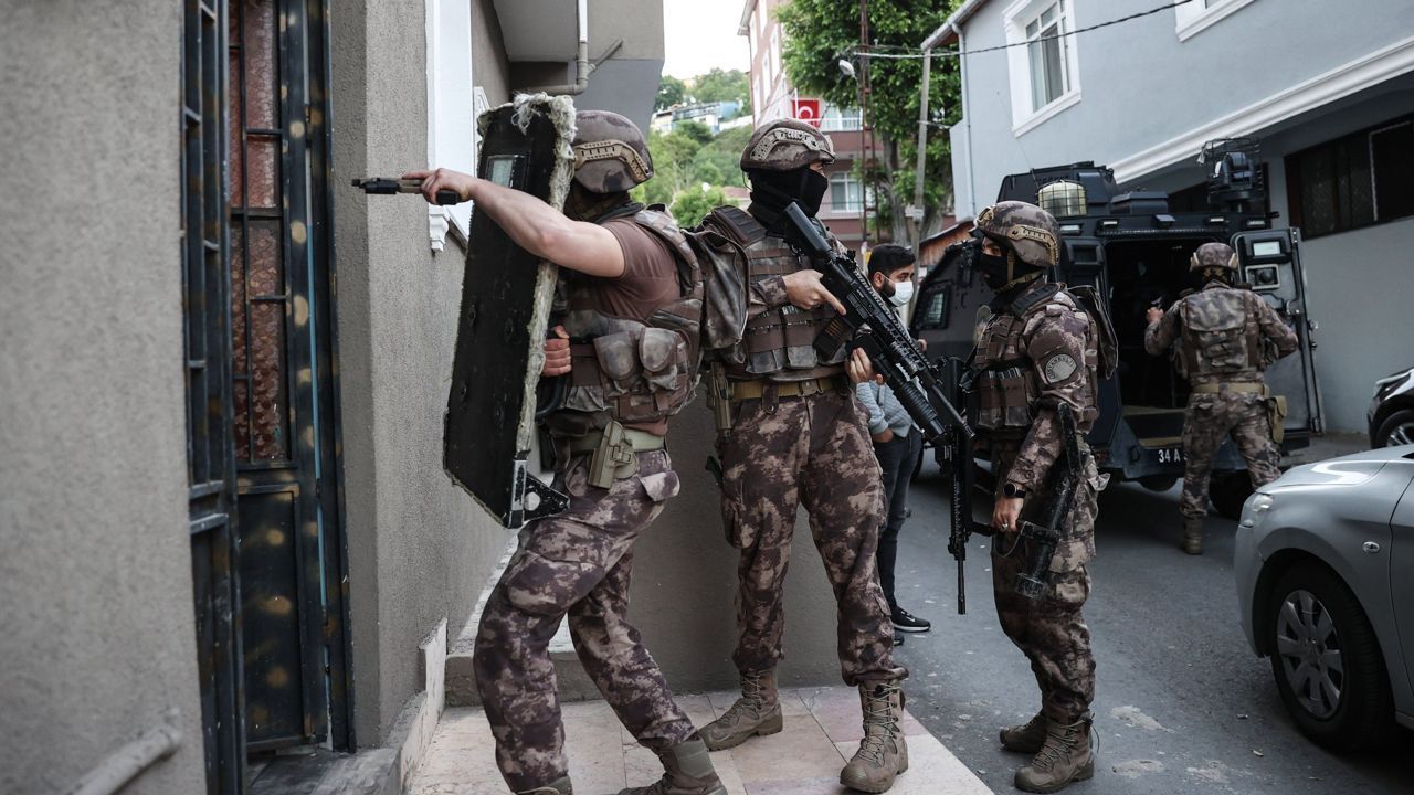 Turkish security forces detain 147 in nationwide raids