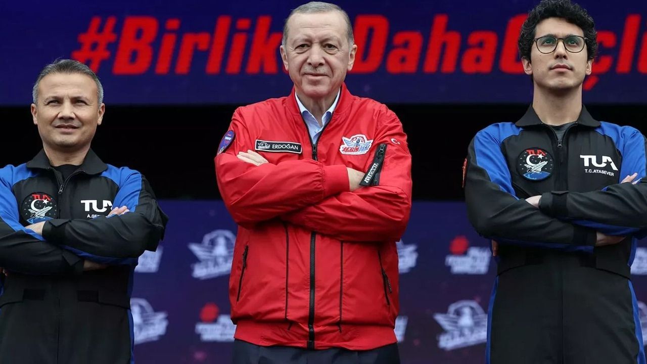 President Erdogan thanks country’s 1st space traveler for successfully completing ISS mission