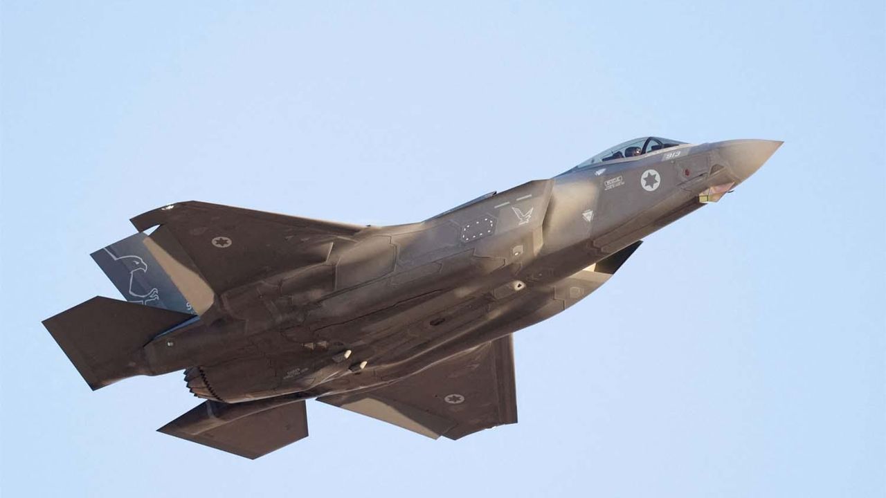 Netherlands halts F-35 fighter jet parts export to Israel