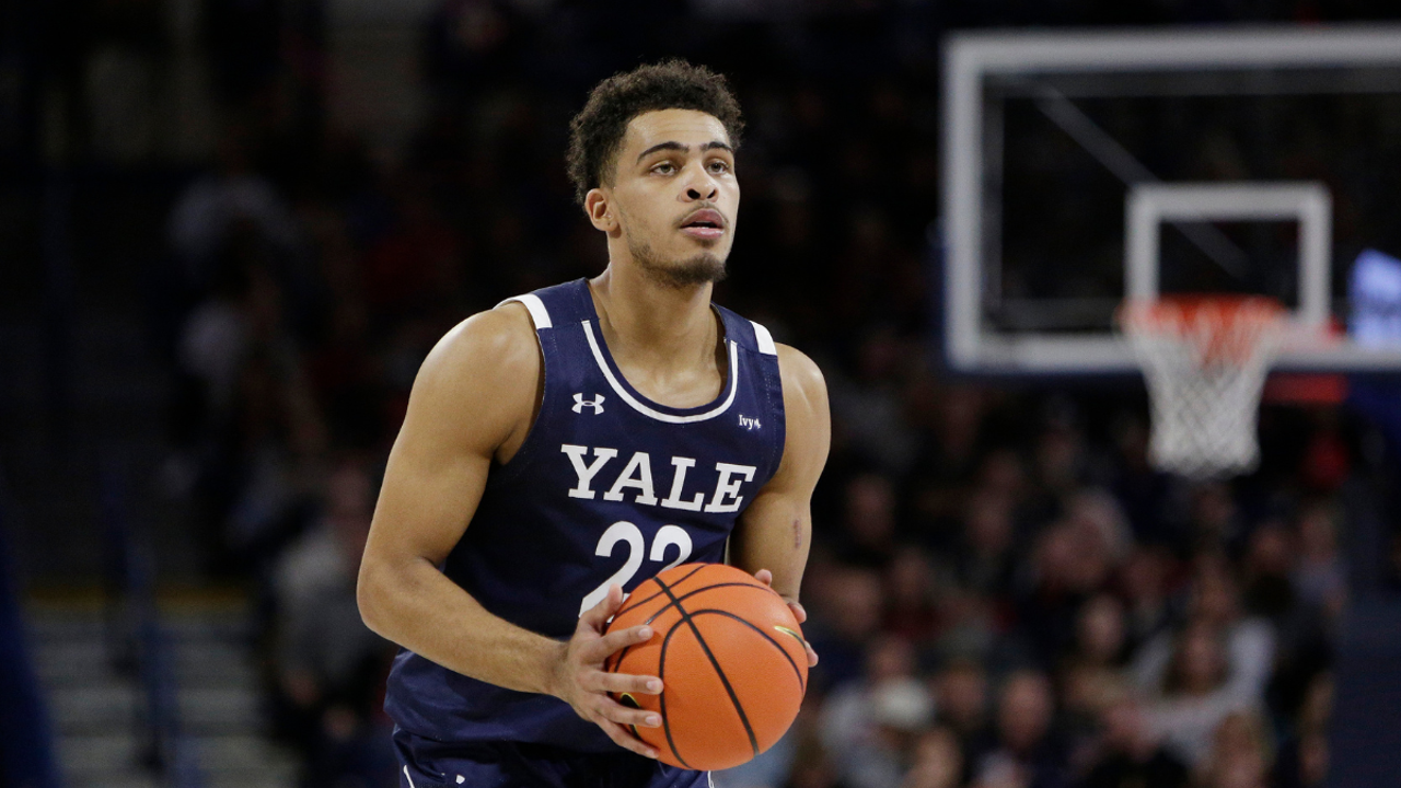 Yale clinches NCAA tournament berth with buzzer-beater victory over Brown in Ivy League championship