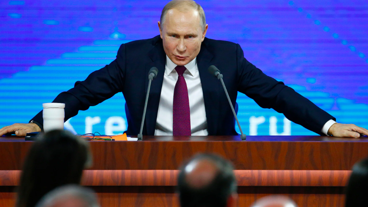Putin assures Russia won&#039;t attack NATO countries