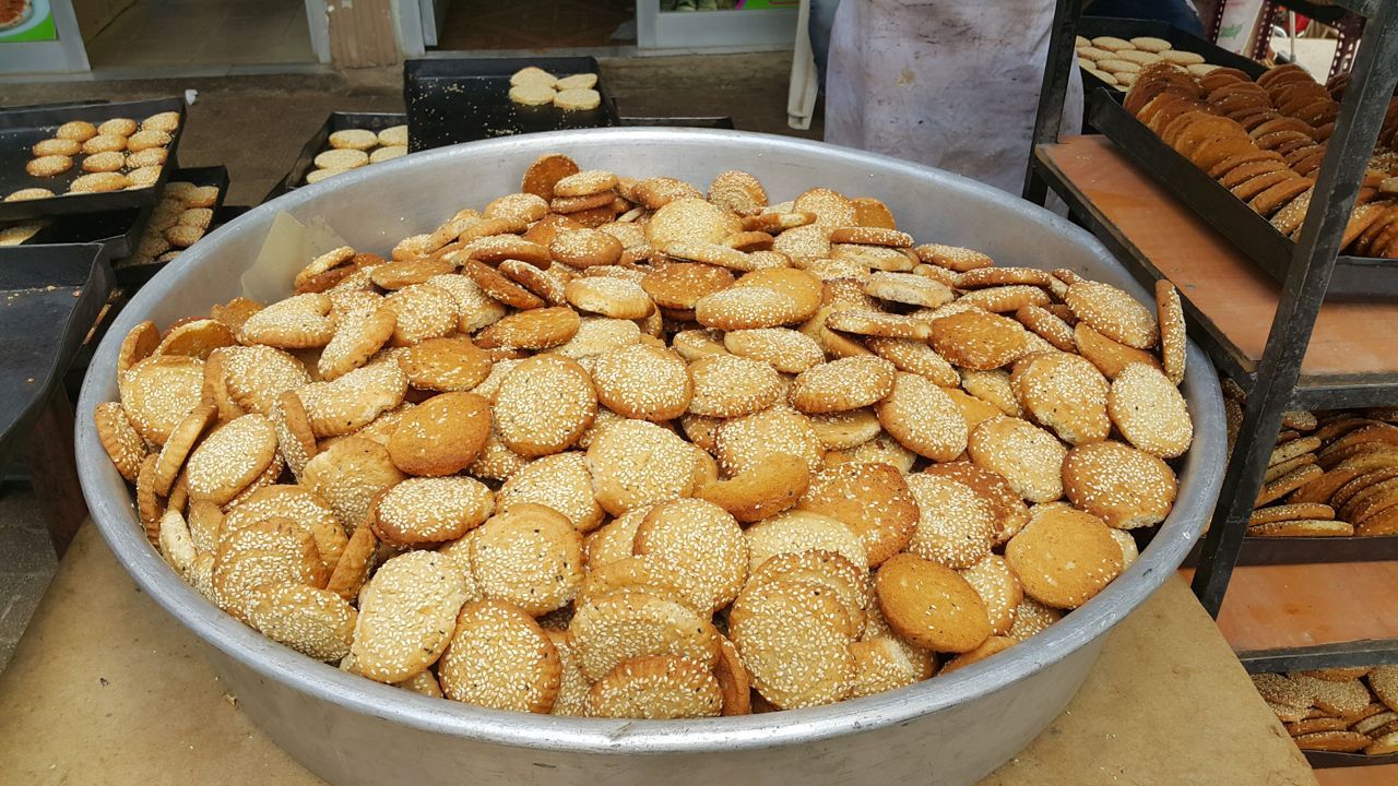 Gaziantep&#039;s traditional sweet ‘kombe&#039; continues sale for centuries on Eid