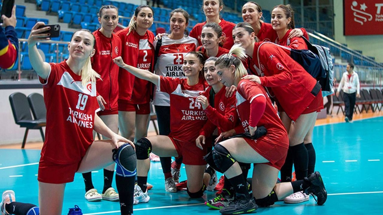 Türkiye&#039;s women&#039;s handball team qualifies for EHF 2024 European Championship