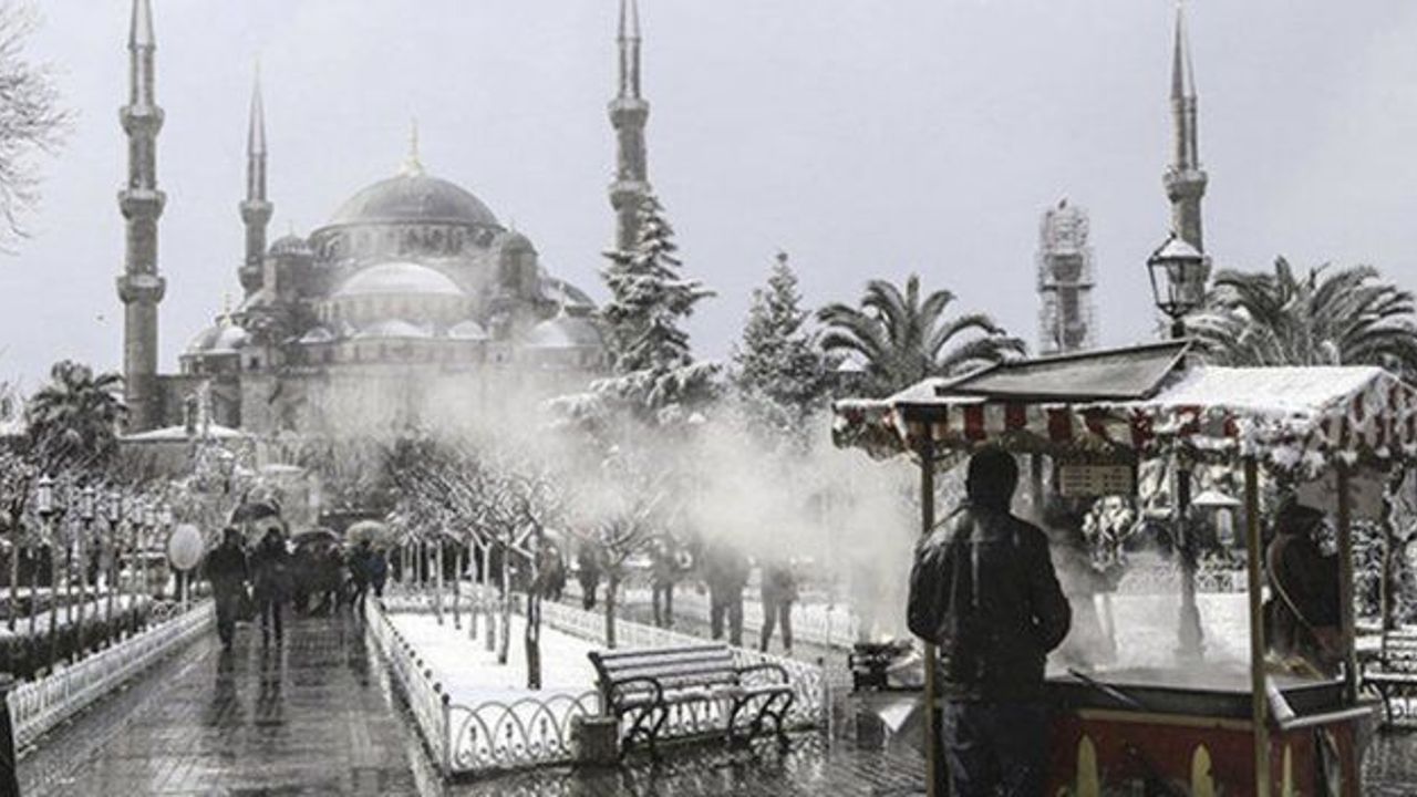 Cold weather, snowfall hit Turkey, flights canceled
