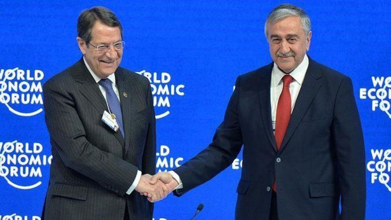 Cyprus leaders remain hopeful for peace deal in 2016