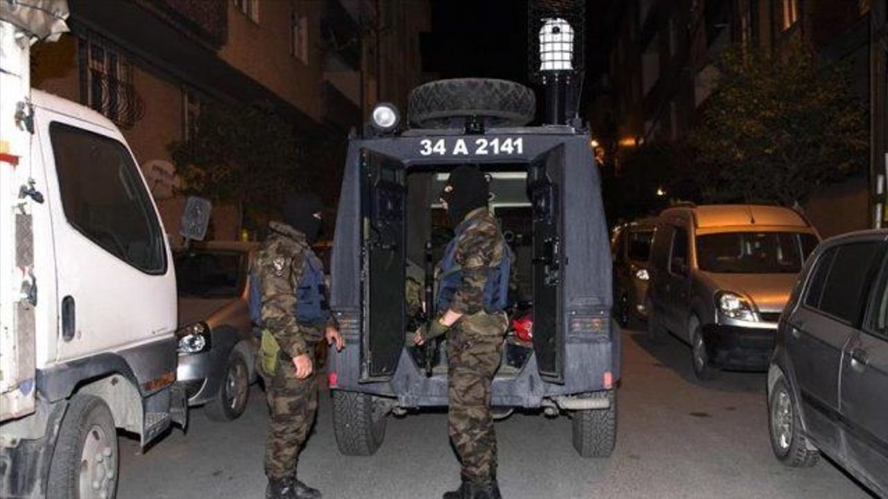 Istanbul police raid 16 suspected Daesh locations