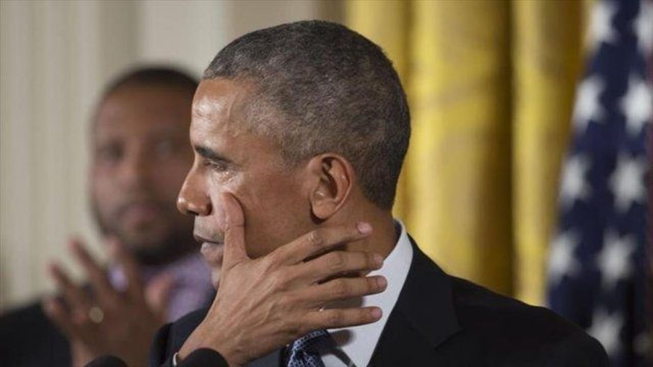 Obama fights tears in announcing new gun violence measures